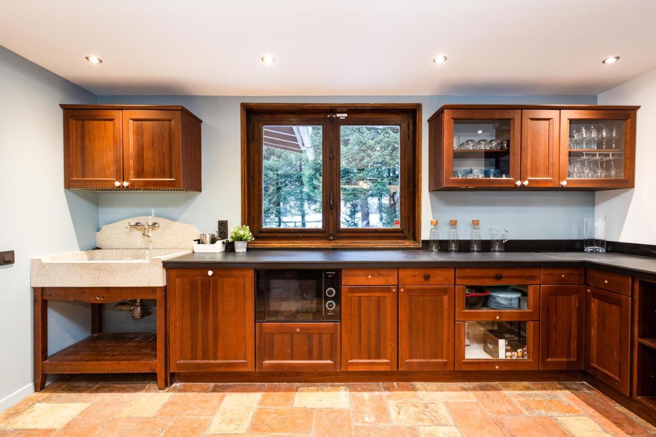 Chalet Les Praz - 280Sqm - Sauna Cinema Fitness - 5 Bedrooms In Heart Of Les Praz - By Cozee Rentals Chamonix Zewnętrze zdjęcie