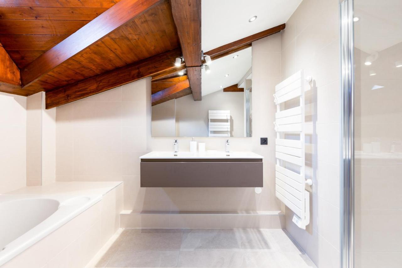 Chalet Les Praz - 280Sqm - Sauna Cinema Fitness - 5 Bedrooms In Heart Of Les Praz - By Cozee Rentals Chamonix Zewnętrze zdjęcie