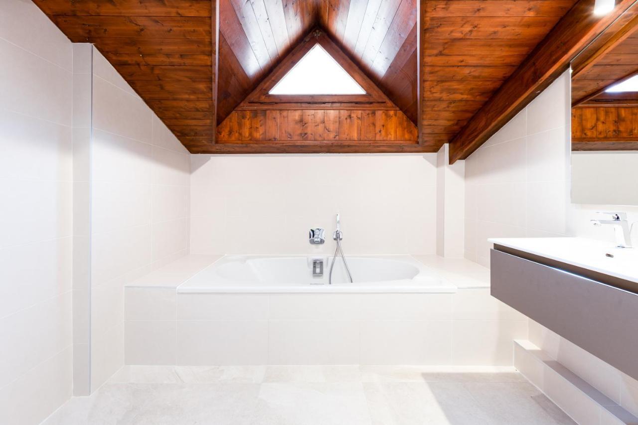 Chalet Les Praz - 280Sqm - Sauna Cinema Fitness - 5 Bedrooms In Heart Of Les Praz - By Cozee Rentals Chamonix Zewnętrze zdjęcie