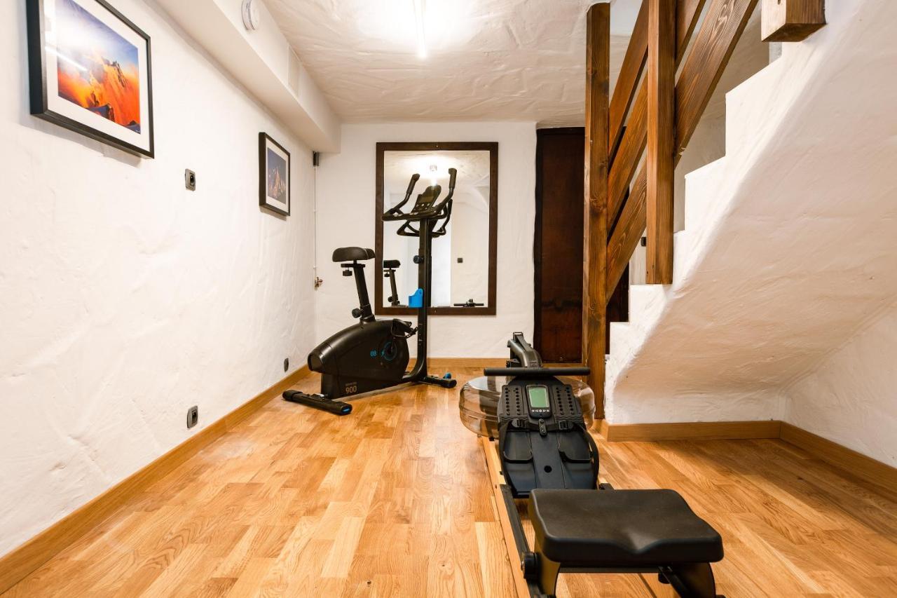 Chalet Les Praz - 280Sqm - Sauna Cinema Fitness - 5 Bedrooms In Heart Of Les Praz - By Cozee Rentals Chamonix Zewnętrze zdjęcie